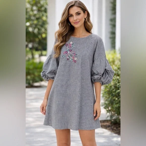 ✨ NWT Neiman Marcus Embroidered Statement Sleeve Dress ✨ - Picture 10 of 10